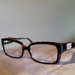 Fendi F851 Eyeglasses

Frame